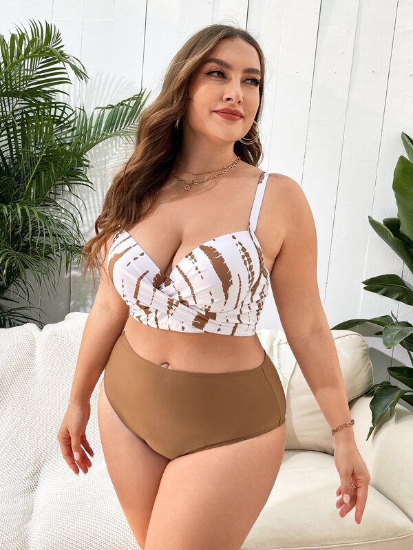Conjunto Cintura Alta Estampado Tropical Com Saída Plus Size