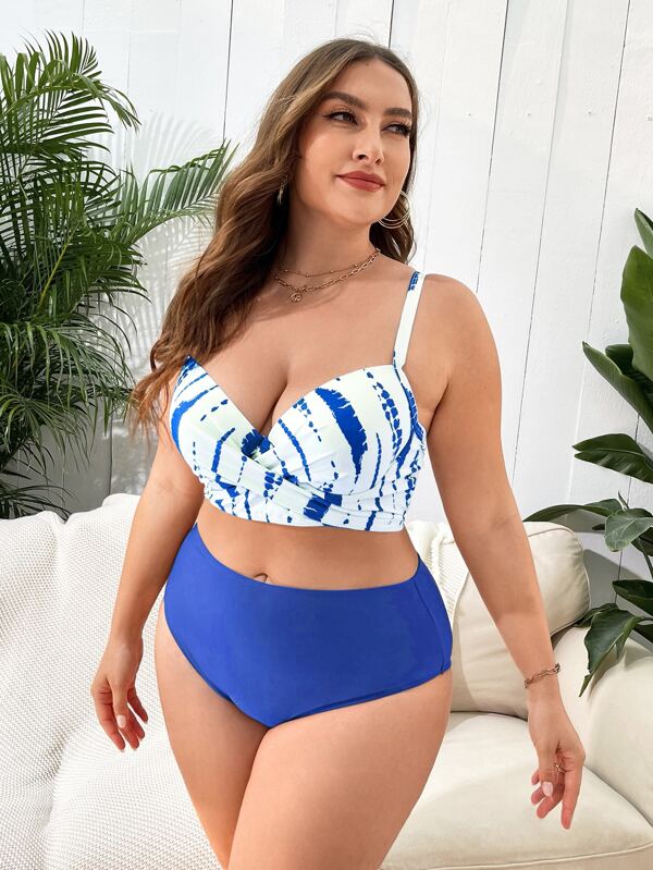 Conjunto Cintura Alta Estampado Tropical Com Saída Plus Size