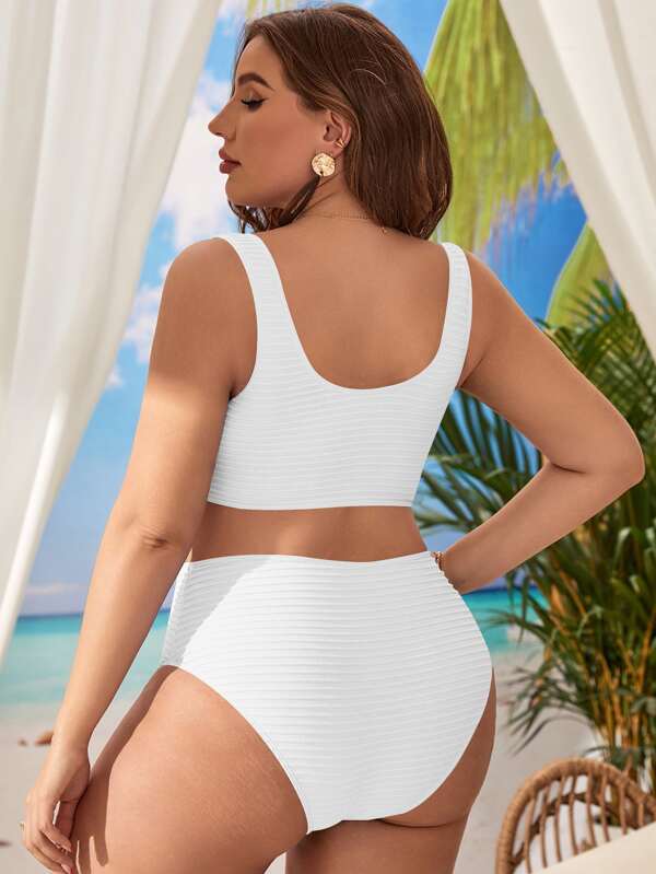 Biquíni Cintura Alta Com Recorte Texturizado Plus Size