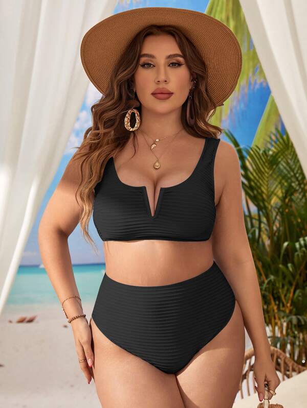 Biquíni Cintura Alta Com Recorte Texturizado Plus Size