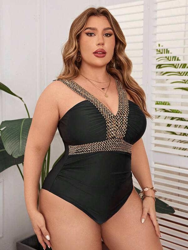 Maiô Frente Única Com Aviamento Metálico Modelador Plus Size