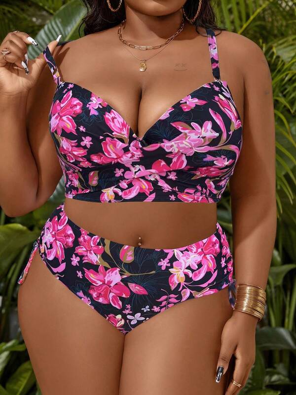 Biquíni Meia Taça Cintura Alta Estampado Resort Plus Size
