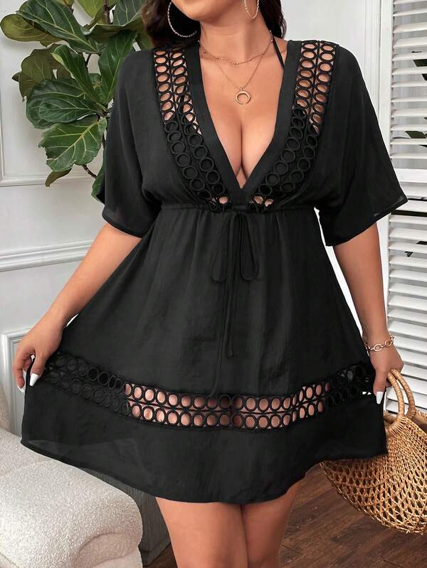 Saída De Praia Kaftan Curto Com Vazados E Amarração Plus Size