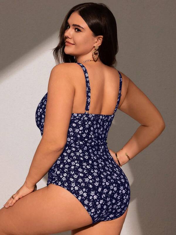 Maiô Regata Franzido Estampado Floral Clássico Plus Size