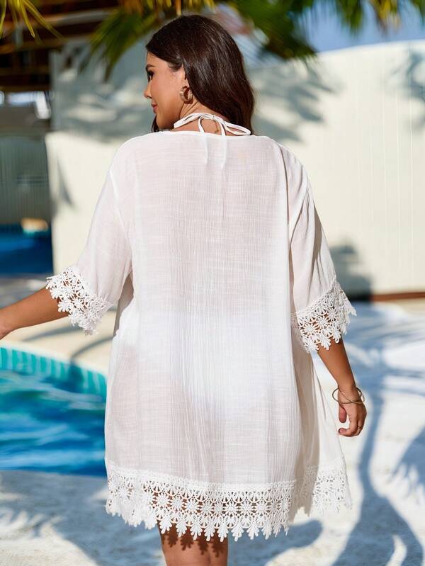 Saída De Praia Chemise Curta Com Botões E Renda Plus Size