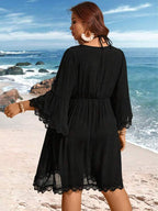 Saída De Praia Vestido Curto Com Renda E Manga Sino Plus Size