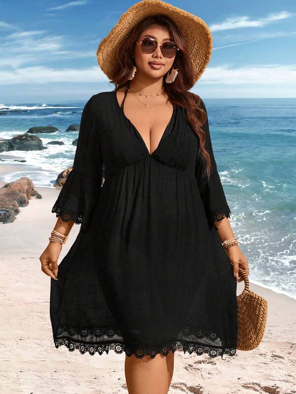 Saída De Praia Vestido Curto Com Renda E Manga Sino Plus Size