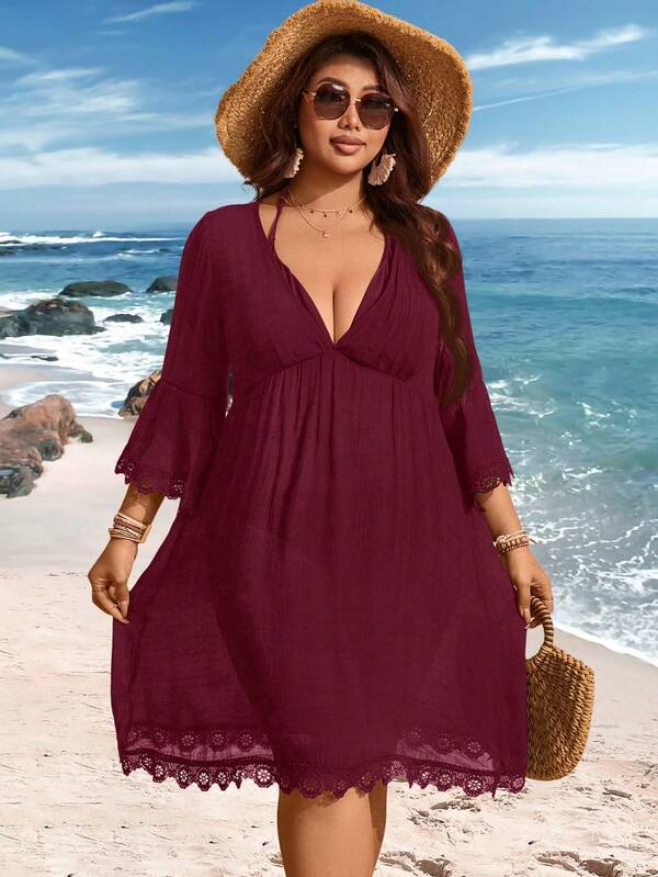 Saída De Praia Vestido Curto Com Renda E Manga Sino Plus Size