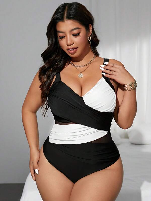 Maiô Transpassado Transparência Modelador Clássico Plus Size