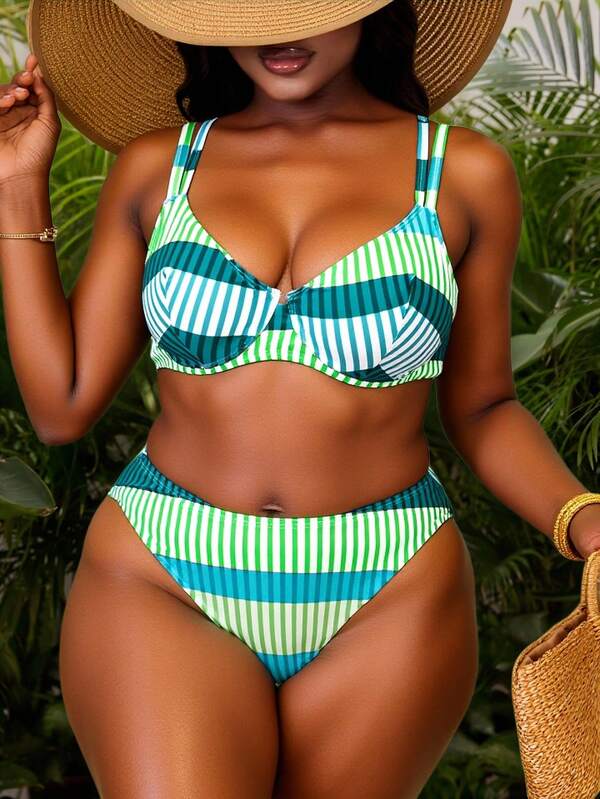Biquíni Meia Taça Cintura Alta Estilo Listrado Plus Size