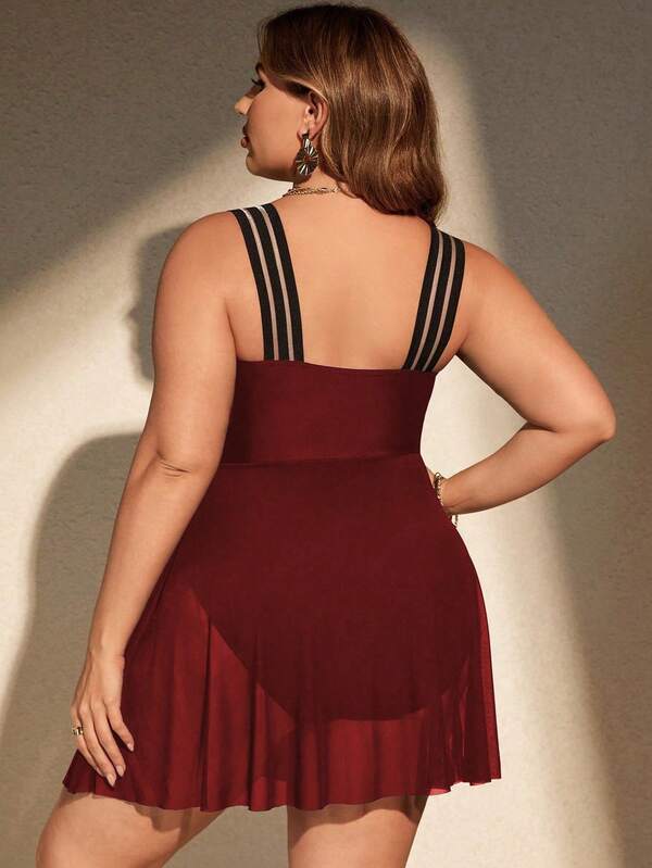Maiô Regata Transparência Com Saia Modelador Plus Size