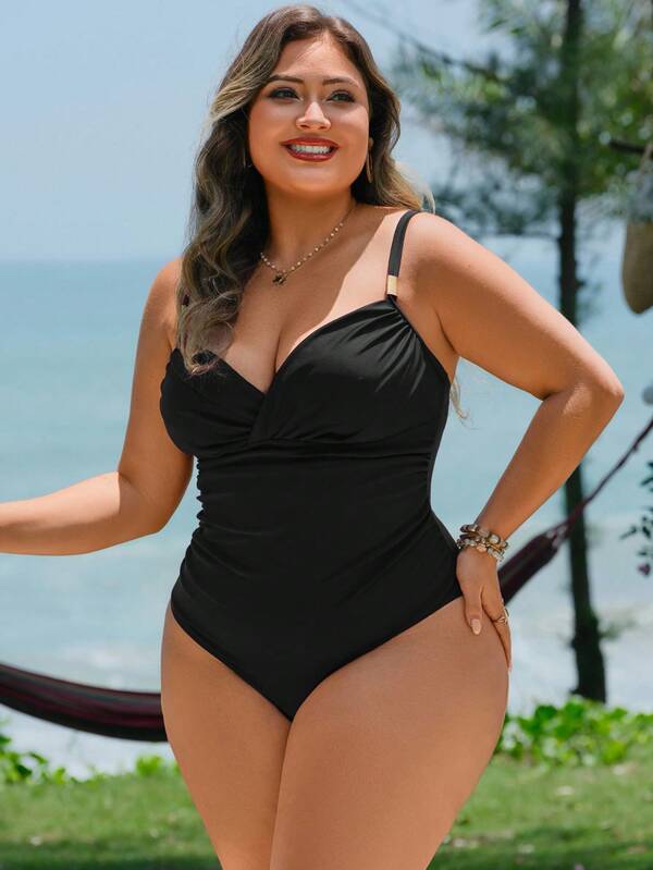 Maiô Transpassado Franzido Modelador Com Aviamento Plus Size