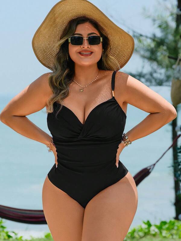 Maiô Transpassado Franzido Modelador Com Aviamento Plus Size