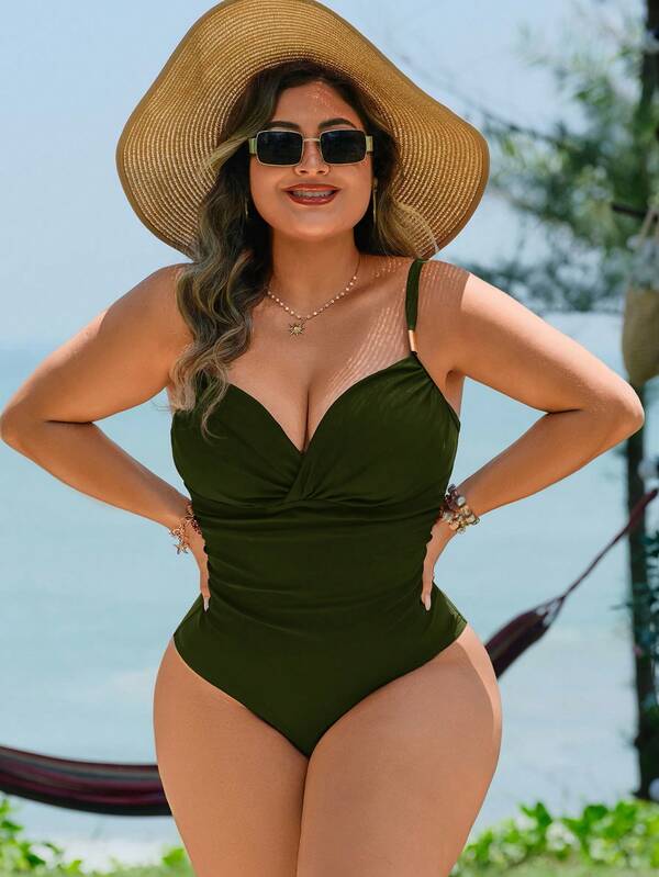 Maiô Transpassado Franzido Modelador Com Aviamento Plus Size