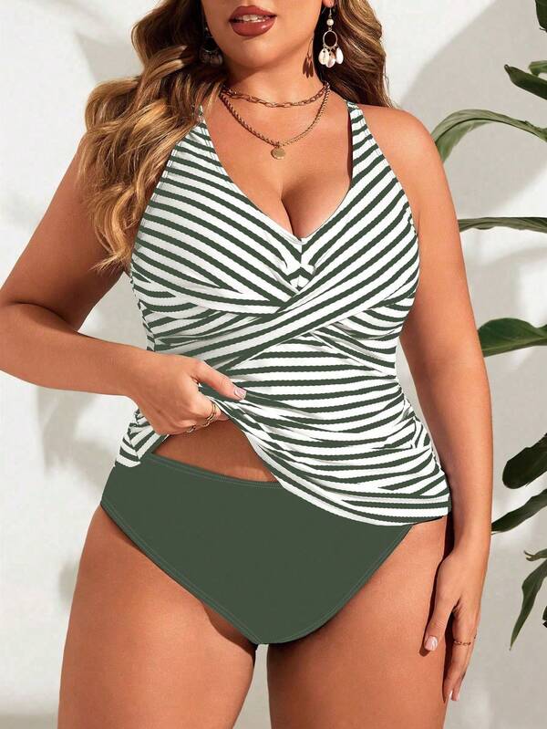 Tankini Decote V Transpassado Drapeado Alongado Plus Size