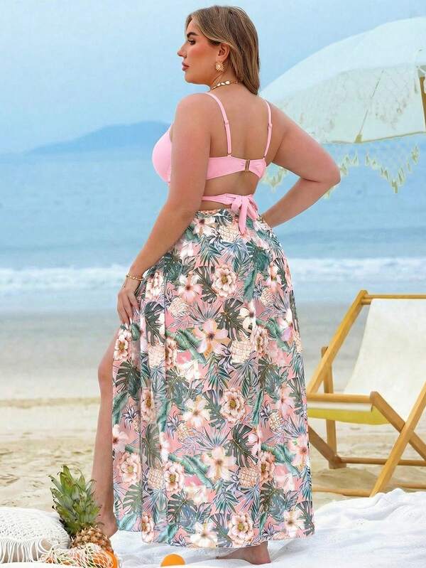 Conjunto Transpassado Estampado Tropical Com Saída Plus Size