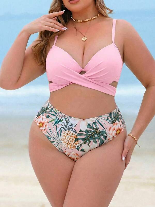 Conjunto Transpassado Estampado Tropical Com Saída Plus Size