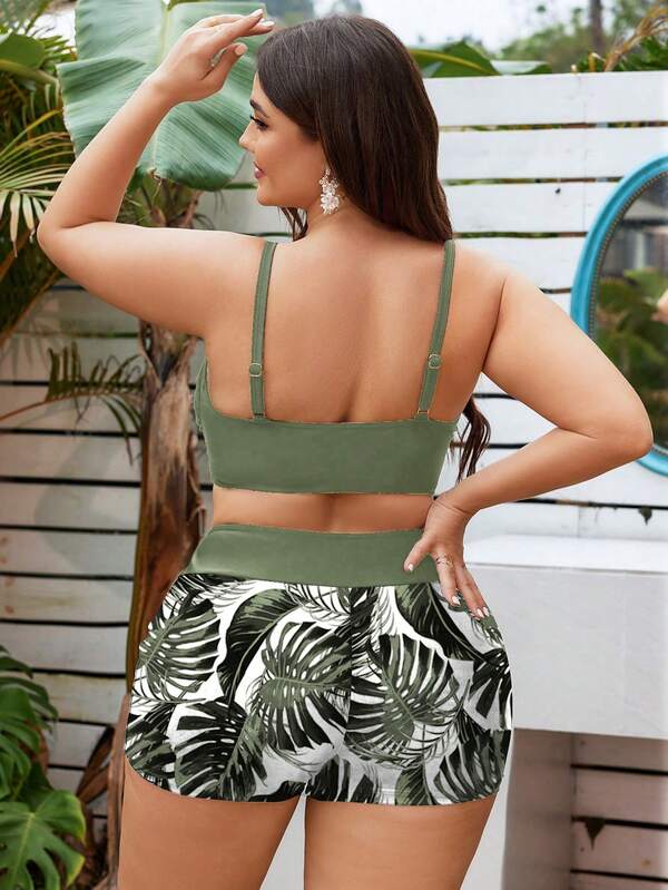 Conjunto Franzido Estampado Tropical Com Short Curto Plus Size