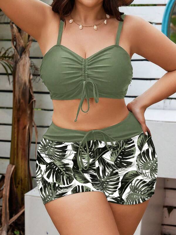 Conjunto Franzido Estampado Tropical Com Short Curto Plus Size