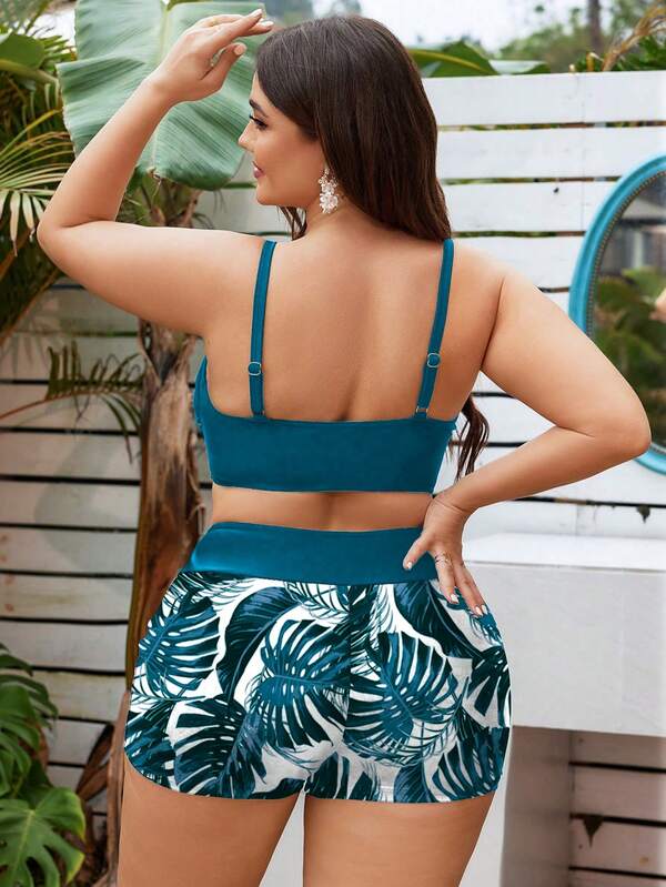 Conjunto Franzido Estampado Tropical Com Short Curto Plus Size