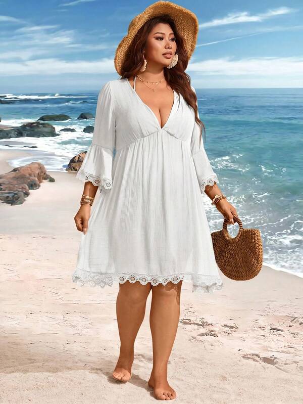 Saída De Praia Vestido Curto Com Renda E Manga Sino Plus Size